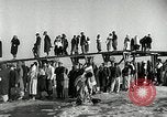 Standbild koreanischen Fluechtlinge Pjöngjang Nordkorea, 1950, aus Sekunde 40 historischem Filmmaterial Videoclip 65675032637