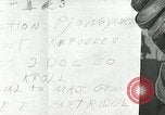 Standbild koreanischen Fluechtlinge Verschiffung über den Fluss Pjöngjang Nordkorea, 1950, aus Sekunde 1 historischem Filmmaterial Videoclip 65675032638