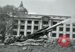 Standbild 155mm Howitzer Seoul South Korea, 1951, aus Sekunde 51 historischem Filmmaterial Videoclip 65675032640
