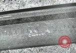 Image obusiers de 155 mm à côté du Capitol Building Séoul Corée du Sud, 1951, de la seconde 1 séquences d'archives historiques vidéo 65675032641