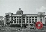 Image obusiers de 155 mm à côté du Capitol Building Séoul Corée du Sud, 1951, de la seconde 14 séquences d'archives historiques vidéo 65675032641