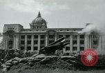 Image obusiers de 155 mm à côté du Capitol Building Séoul Corée du Sud, 1951, de la seconde 49 séquences d'archives historiques vidéo 65675032641