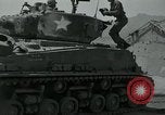 Standbild Sherman Tank Korea, 1951, aus Sekunde 8 historischem Filmmaterial Videoclip 65675032642