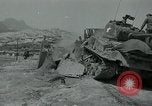 Standbild Sherman Tank Korea, 1951, aus Sekunde 25 historischem Filmmaterial Videoclip 65675032642