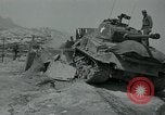 Standbild Sherman Tank Korea, 1951, aus Sekunde 26 historischem Filmmaterial Videoclip 65675032642