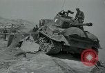 Standbild Sherman Tank Korea, 1951, aus Sekunde 27 historischem Filmmaterial Videoclip 65675032642