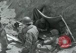 Standbild Sherman Tank Korea, 1951, aus Sekunde 57 historischem Filmmaterial Videoclip 65675032642