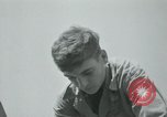 Standbild 155 mm Howitzer Seoul Korea, 1951, aus Sekunde 28 historischem Filmmaterial Videoclip 65675032645