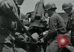 Standbild 155 mm Howitzer Seoul Korea, 1951, aus Sekunde 60 historischem Filmmaterial Videoclip 65675032645