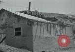 Standbild Sherman Tank Seoul Korea, 1951, aus Sekunde 4 historischem Filmmaterial Videoclip 65675032646