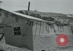 Standbild Sherman Tank Seoul Korea, 1951, aus Sekunde 6 historischem Filmmaterial Videoclip 65675032646