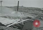 Standbild Sherman Tank Seoul Korea, 1951, aus Sekunde 12 historischem Filmmaterial Videoclip 65675032646