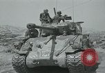 Standbild Sherman Tank Seoul Korea, 1951, aus Sekunde 34 historischem Filmmaterial Videoclip 65675032646