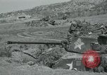 Standbild Sherman Tank Seoul Korea, 1951, aus Sekunde 42 historischem Filmmaterial Videoclip 65675032646