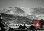 Standbild Bombenangriffe Chosin Reservoir Korea, 1950, aus Sekunde 7 historischem Filmmaterial Videoclip 65675032650