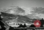 Standbild Bombenangriffe Chosin Reservoir Korea, 1950, aus Sekunde 9 historischem Filmmaterial Videoclip 65675032650