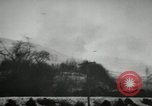 Standbild Bombenangriffe Chosin Reservoir Korea, 1950, aus Sekunde 13 historischem Filmmaterial Videoclip 65675032650