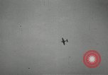 Standbild Bombenangriffe Chosin Reservoir Korea, 1950, aus Sekunde 35 historischem Filmmaterial Videoclip 65675032650