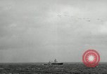 Standbild Bombenangriffe Chosin Reservoir Korea, 1950, aus Sekunde 59 historischem Filmmaterial Videoclip 65675032650