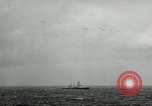 Standbild Bombenangriffe Chosin Reservoir Korea, 1950, aus Sekunde 62 historischem Filmmaterial Videoclip 65675032650