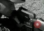 Standbild AR-15 Gewehr Florida USA, 1963, aus Sekunde 22 historischem Filmmaterial Videoclip 65675032651