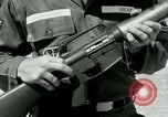 Standbild AR-15 Gewehr Florida USA, 1963, aus Sekunde 48 historischem Filmmaterial Videoclip 65675032651