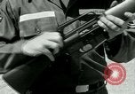 Standbild AR-15 Gewehr Florida USA, 1963, aus Sekunde 49 historischem Filmmaterial Videoclip 65675032651