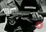Standbild AR-15 Gewehr Florida USA, 1963, aus Sekunde 53 historischem Filmmaterial Videoclip 65675032651