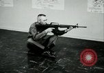 Standbild M-16 Gewehr United States USA, 1967, aus Sekunde 36 historischem Filmmaterial Videoclip 65675032655