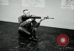 Standbild M-16 Gewehr United States USA, 1967, aus Sekunde 37 historischem Filmmaterial Videoclip 65675032655