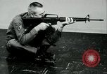Standbild M-16 Gewehr United States USA, 1967, aus Sekunde 42 historischem Filmmaterial Videoclip 65675032655