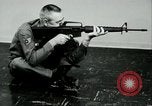 Standbild M-16 Gewehr United States USA, 1967, aus Sekunde 45 historischem Filmmaterial Videoclip 65675032655