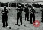 Standbild M-16 Gewehr United States USA, 1967, aus Sekunde 10 historischem Filmmaterial Videoclip 65675032656