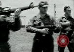 Standbild M-16 Gewehr United States USA, 1967, aus Sekunde 28 historischem Filmmaterial Videoclip 65675032656