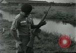 Standbild amerikanische Truppen Vietnam, 1962, aus Sekunde 33 historischem Filmmaterial Videoclip 65675032657
