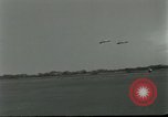 Standbild T-28 Trojan Vietnam, 1962, aus Sekunde 13 historischem Filmmaterial Videoclip 65675032660