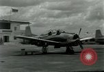 Standbild Caribou Flugzeug Vietnam, 1962, aus Sekunde 27 historischem Filmmaterial Videoclip 65675032661
