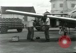 Standbild Caribou Flugzeug Vietnam, 1962, aus Sekunde 34 historischem Filmmaterial Videoclip 65675032661