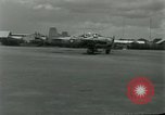 Standbild Caribou Flugzeug Vietnam, 1962, aus Sekunde 61 historischem Filmmaterial Videoclip 65675032661