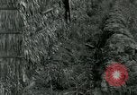 Standbild thatch Hütte Vietnam, 1962, aus Sekunde 19 historischem Filmmaterial Videoclip 65675032664