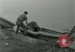Standbild assault Boot Vietnam, 1962, aus Sekunde 6 historischem Filmmaterial Videoclip 65675032665