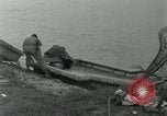 Standbild assault Boot Vietnam, 1962, aus Sekunde 14 historischem Filmmaterial Videoclip 65675032665