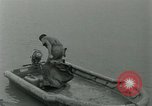Standbild assault Boot Vietnam, 1962, aus Sekunde 26 historischem Filmmaterial Videoclip 65675032665
