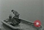 Standbild assault Boot Vietnam, 1962, aus Sekunde 27 historischem Filmmaterial Videoclip 65675032665