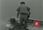 Standbild assault Boot Vietnam, 1962, aus Sekunde 33 historischem Filmmaterial Videoclip 65675032665