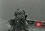 Standbild assault Boot Vietnam, 1962, aus Sekunde 34 historischem Filmmaterial Videoclip 65675032665