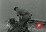 Standbild assault Boot Vietnam, 1962, aus Sekunde 38 historischem Filmmaterial Videoclip 65675032665