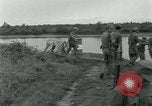 Standbild assault Boot Vietnam, 1962, aus Sekunde 59 historischem Filmmaterial Videoclip 65675032665