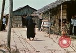 Standbild vietnamesischen Mädchen Vietnam, 1970, aus Sekunde 26 historischem Filmmaterial Videoclip 65675032668