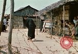 Standbild vietnamesischen Mädchen Vietnam, 1970, aus Sekunde 27 historischem Filmmaterial Videoclip 65675032668